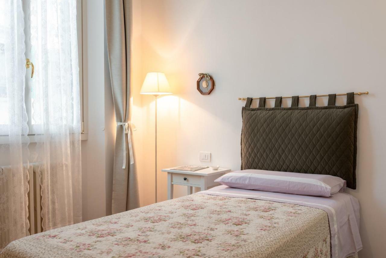 Appartement Le Rose Di Leonardo - Antica Dimora à Florence Extérieur photo