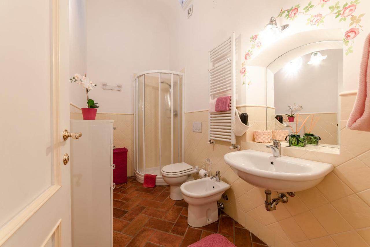 Appartement Le Rose Di Leonardo - Antica Dimora à Florence Extérieur photo